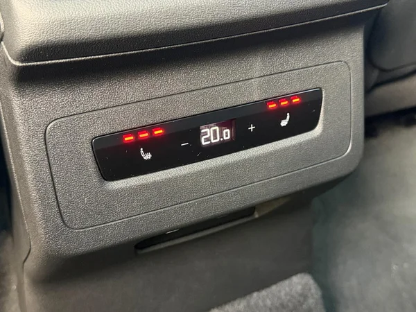 AUDI Q6 e-tron (2025) — foto 7 van 20