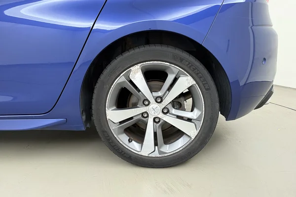 Peugeot 308 (2019) — foto 23 van 26