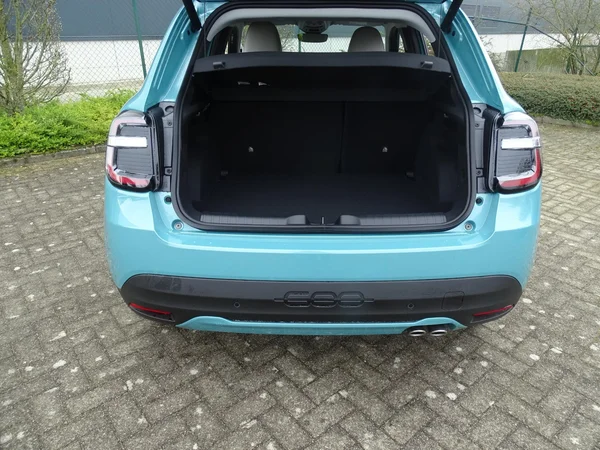 Fiat 600 (2025) — foto 9 van 27