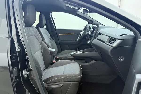 Renault Captur E-Tech (HEV) (2026) — foto 15 van 17