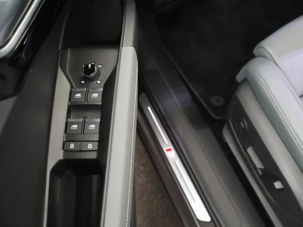 Audi Q4 Sportback e-tron (2023) — foto 19 van 30