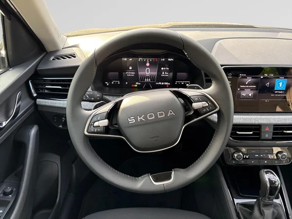 SKODA Kamiq (2026) — foto 4 van 24