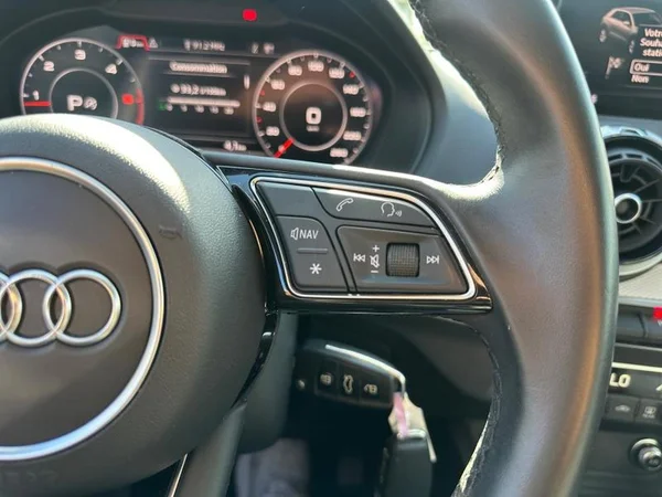 AUDI Q2 Dsl (2021) — foto 10 van 31