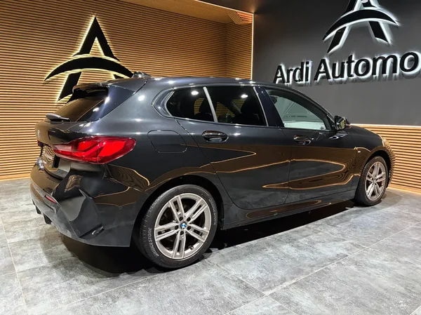 Bmw 118 (2022) — foto 17 van 27