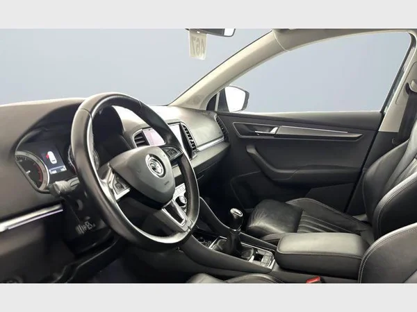 Skoda Karoq (2018) — foto 5 van 15