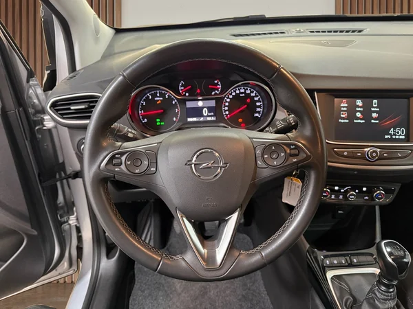 Opel Crossland (2023) — foto 6 van 28