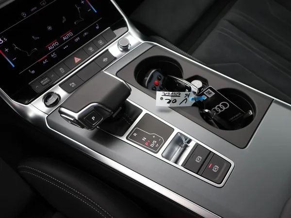 AUDI A6 Avant (2025) — foto 9 van 24