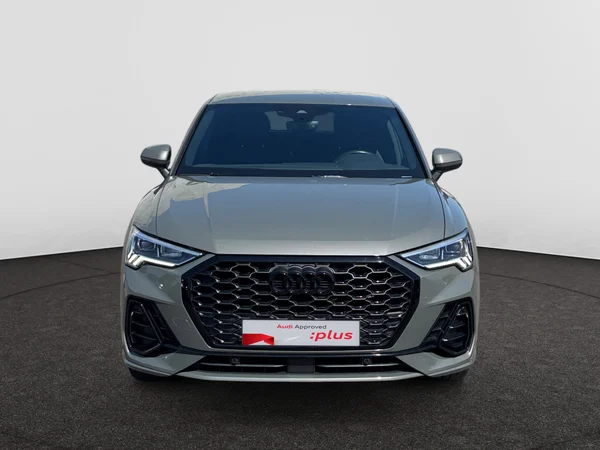 AUDI Q3 Sportback (2023) — foto 11 van 17