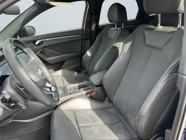 AUDI Q3 Sportback (2024) — foto 2 van 30