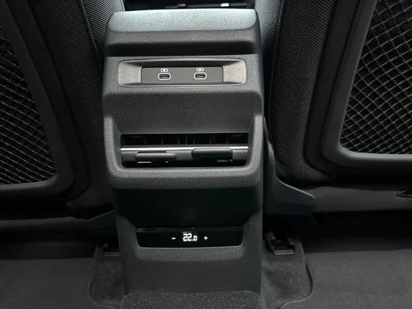 AUDI Q3 SUV e-hybrid (PHEV) (2025) — foto 9 van 26
