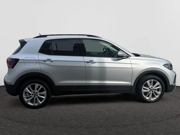VOLKSWAGEN T-Cross (2025) — foto 18 van 21