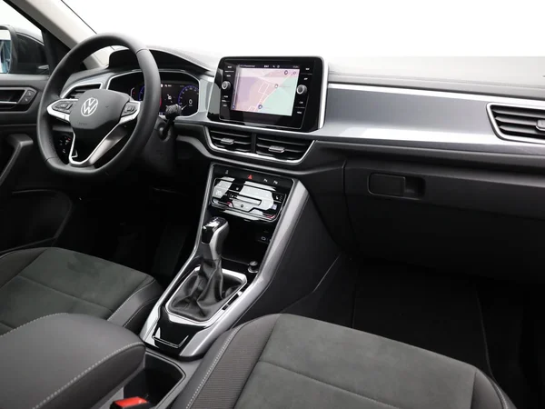 VOLKSWAGEN T-Roc (2022) — foto 16 van 22