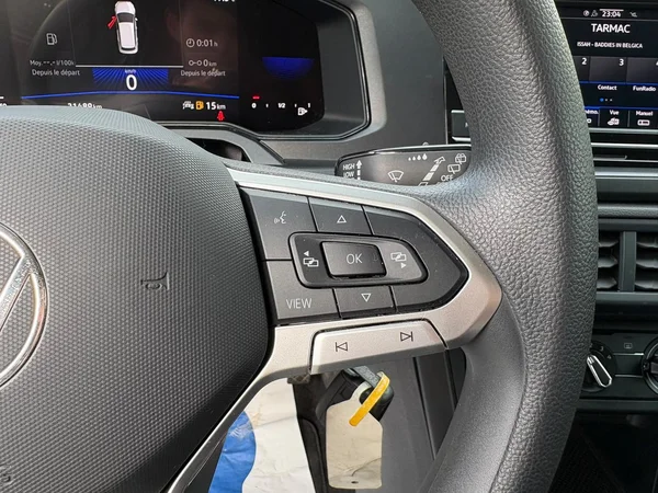 VOLKSWAGEN Polo (2024) — foto 5 van 19