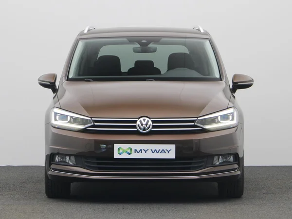 VOLKSWAGEN Touran (2017) — foto 19 van 23