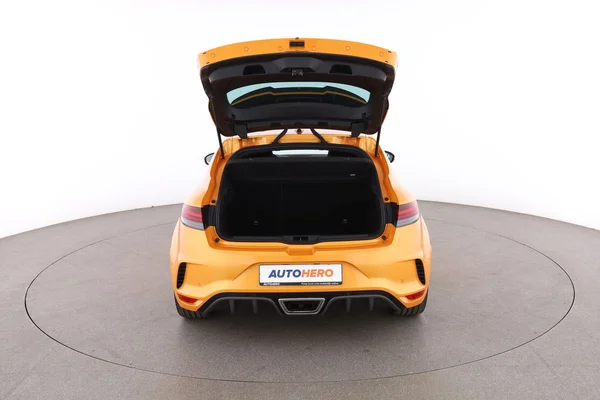 Renault Megane (2022) — foto 7 van 16