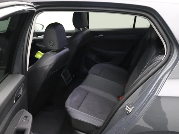 VOLKSWAGEN Golf VIII (2026) — foto 10 van 22