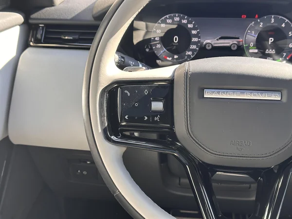 Land Rover Range Rover Velar (2025) — foto 6 van 31