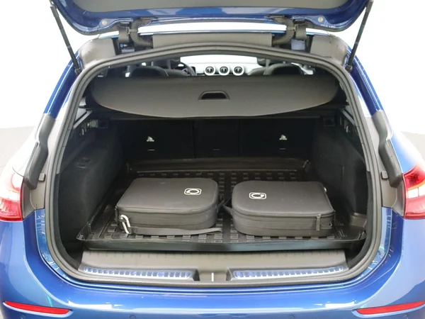 Mercedes-Benz C-Klasse (2023) — foto 21 van 33