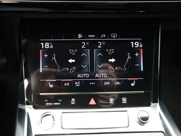 AUDI e-tron Sportback (2023) — foto 26 van 26