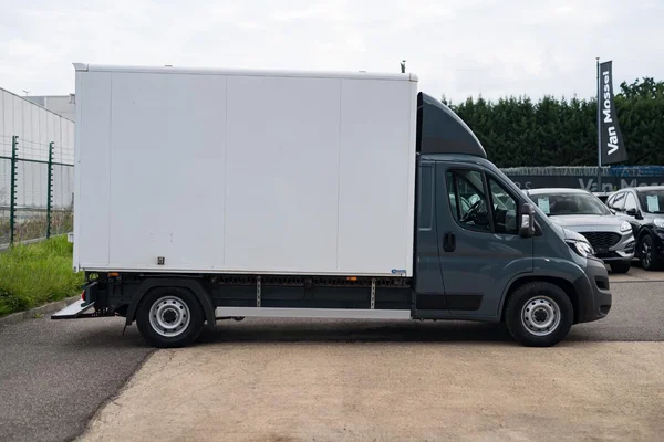 Fiat Ducato (2023) — foto 18 van 22