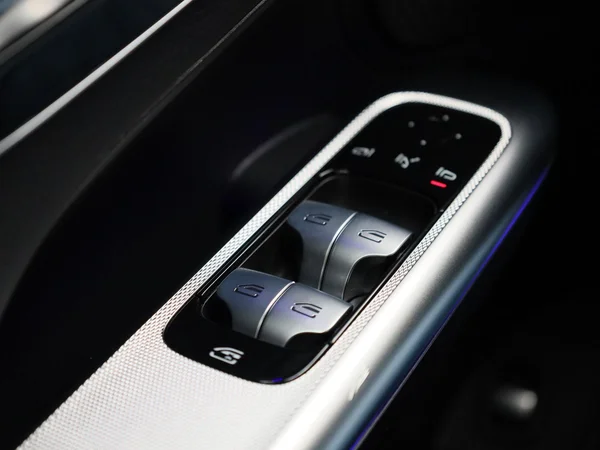 Mercedes-Benz GLC (2025) — foto 29 van 50