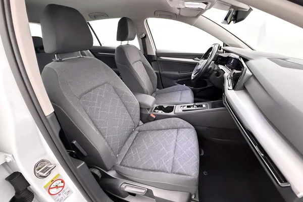 Volkswagen Golf VIII (2021) — foto 13 van 31