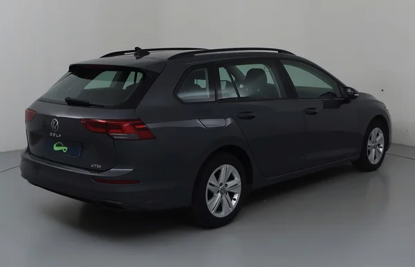Volkswagen Golf VIII SW (2021) — foto 38 van 42