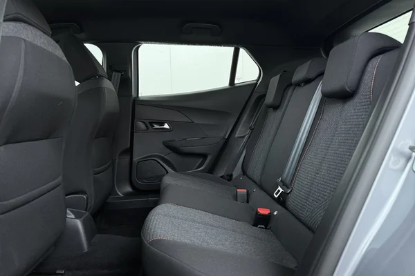 Peugeot 2008 (2025) — foto 18 van 19