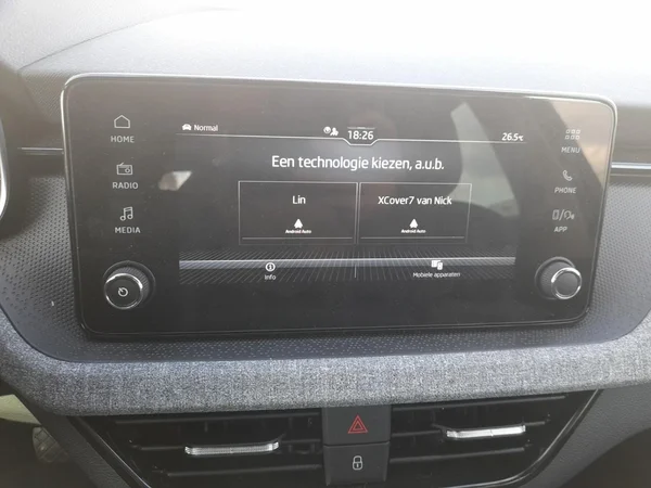 SKODA Kamiq (2025) — foto 9 van 23