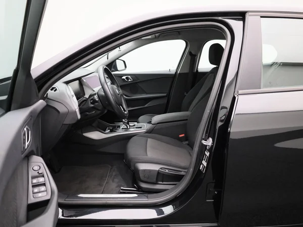 BMW 1 Reeks (2022) — foto 39 van 39