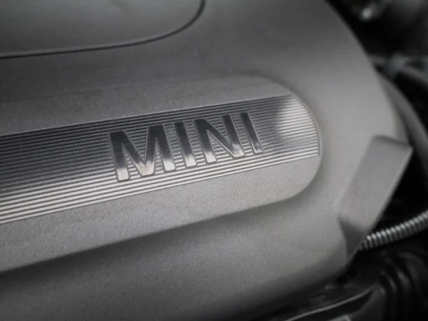 MINI One (2021) — foto 25 van 39