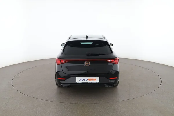 Cupra Leon (2023) — foto 11 van 16