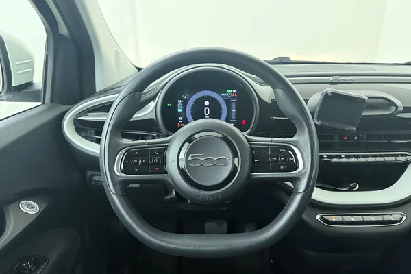 Fiat E-500 (2023) — foto 2 van 19