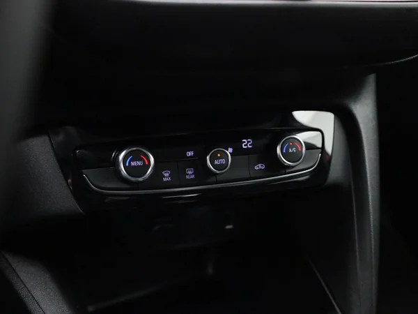 Opel Corsa-e (2023) — foto 13 van 48