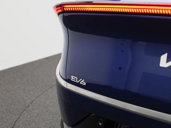 Kia EV6 (2023) — foto 40 van 48