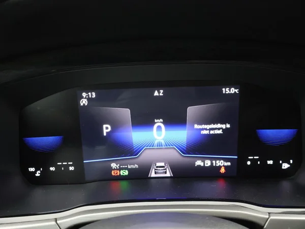 VOLKSWAGEN Touran (2022) — foto 5 van 29