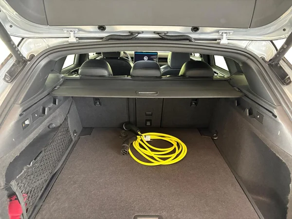 VOLKSWAGEN ID.7 Tourer (2025) — foto 14 van 24