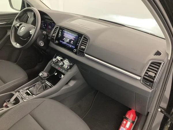 SKODA Karoq (2022) — foto 8 van 36