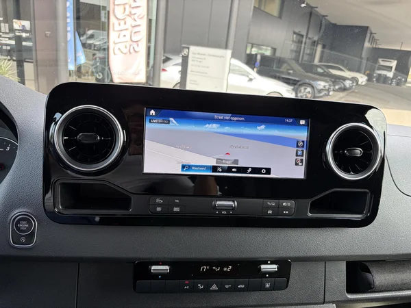 Mercedes-Benz Sprinter (2025) — foto 4 van 16