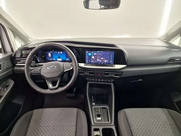 Ford Tourneo Connect (2025) — foto 13 van 14