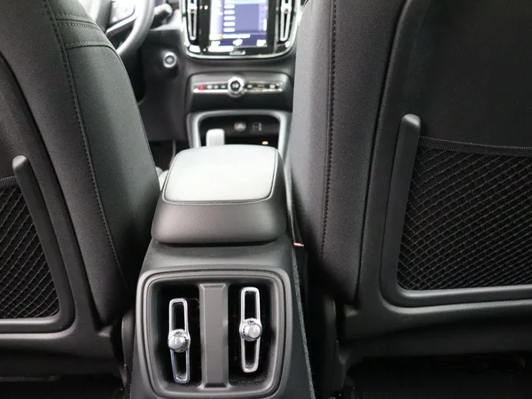 Volvo XC40 (2022) — foto 10 van 26