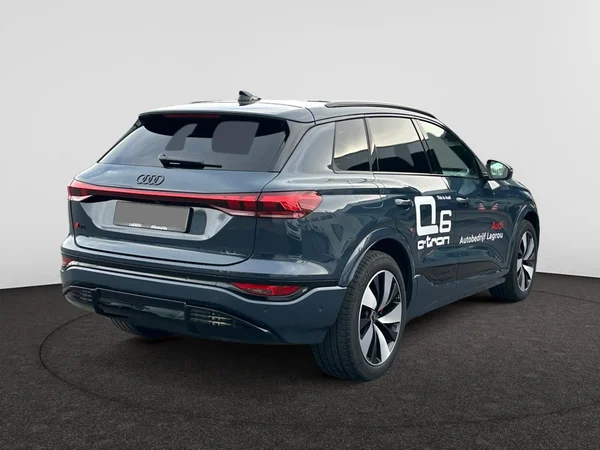 AUDI Q6 e-tron (2025) — foto 14 van 23
