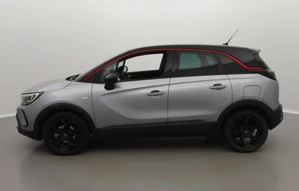 Opel Crossland (2022) — foto 12 van 27