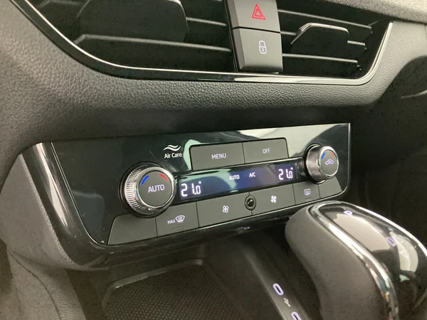SKODA Scala (2025) — foto 16 van 36