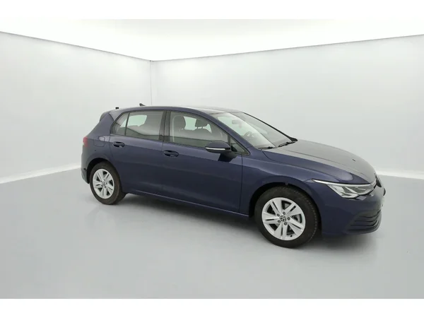 VOLKSWAGEN Golf VIII (2022) — foto 35 van 36