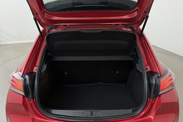 Peugeot 208 (2024) — foto 18 van 22