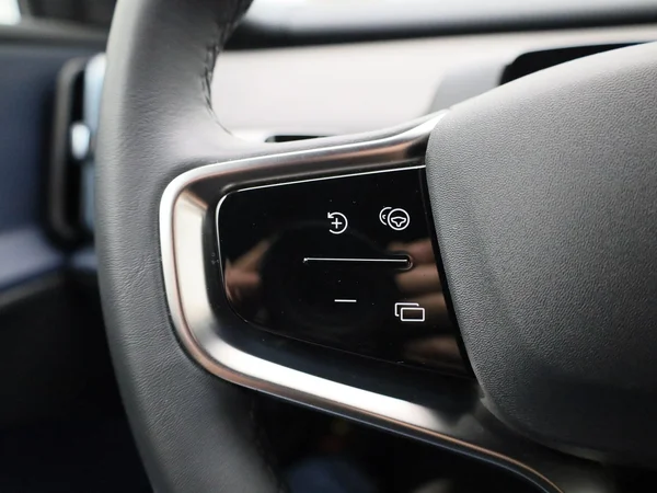 Volvo EX30 (2024) — foto 15 van 43