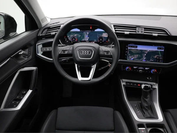 AUDI Q3 Sportback (2025) — foto 5 van 22