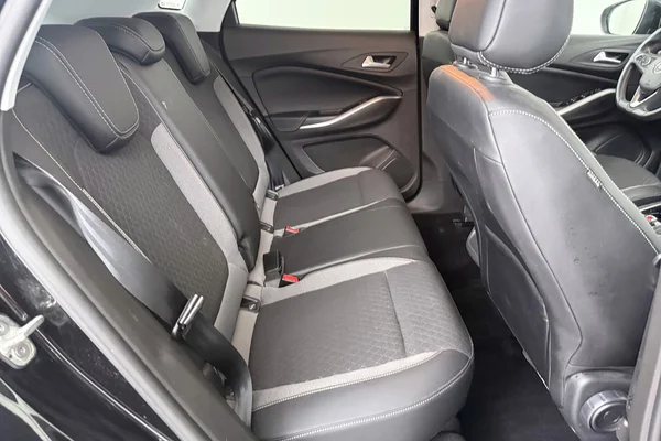 Opel Grandland (2022) — foto 8 van 30