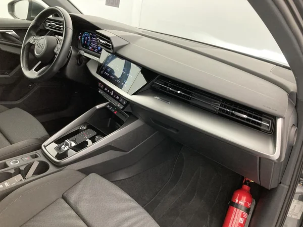 AUDI A3 Sportback PHEV (2022) — foto 3 van 37